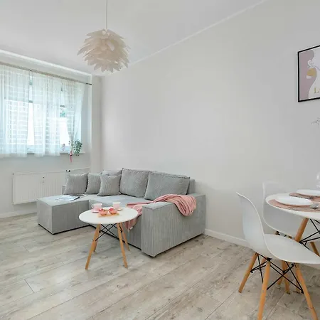 Apartament Bright Close To The Park Swietojanska 139 Bliii By Heyrent *